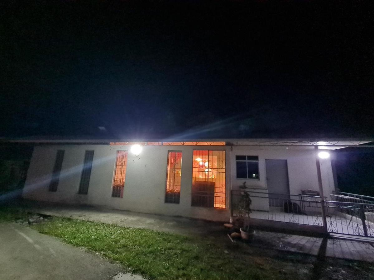 Rainbow Lodge Tambatuon Kota Belud Экстерьер фото
